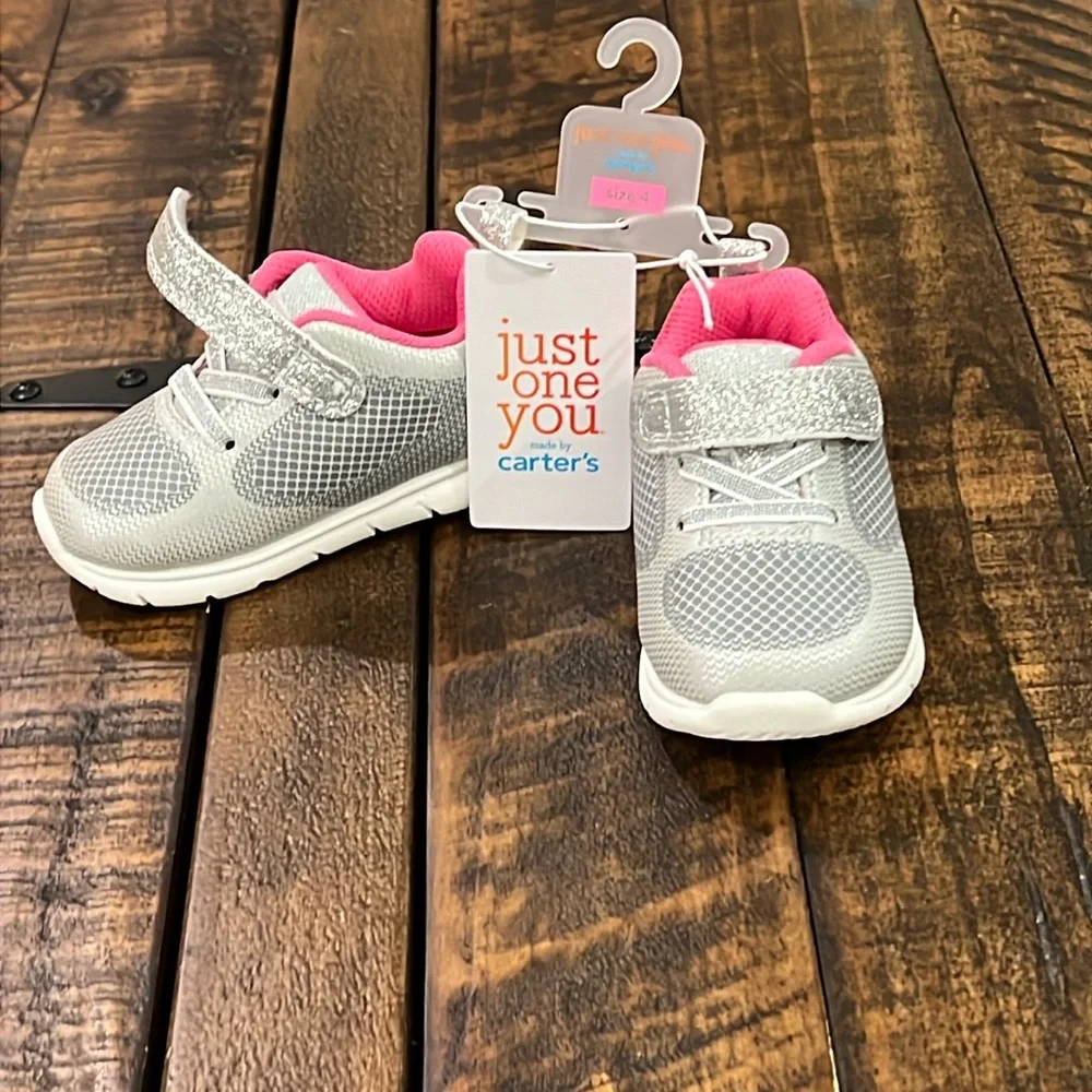 Carters girls silver glitter shoes size 4